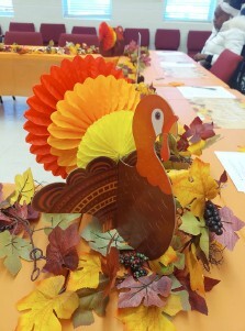 Turkey center piece on a table.