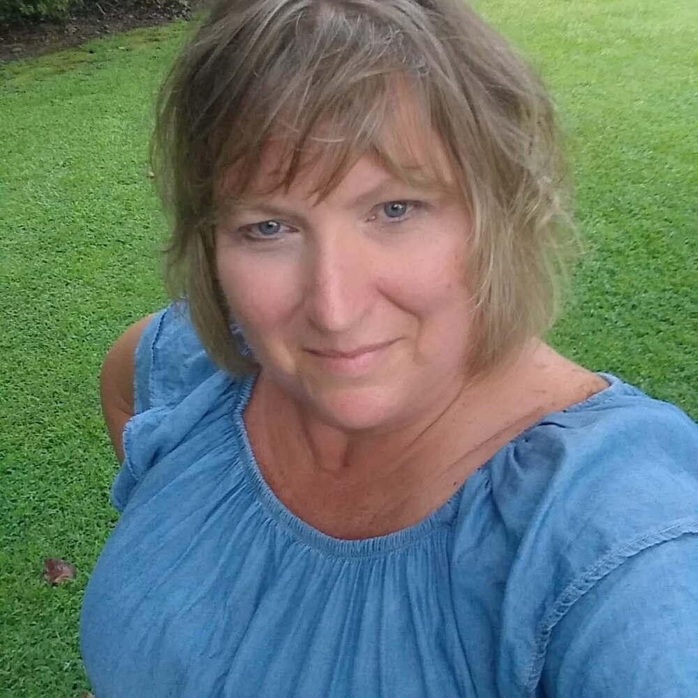 Sandra Simpson headshot.