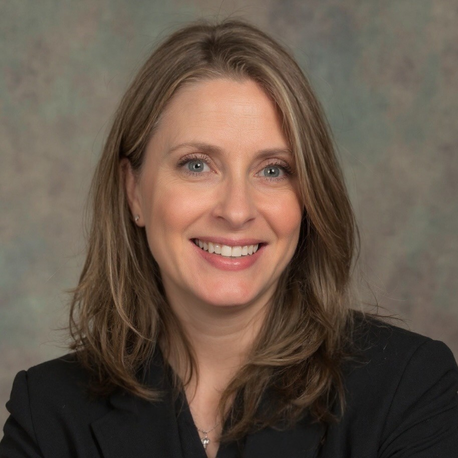 portrait of Shannon Alderman